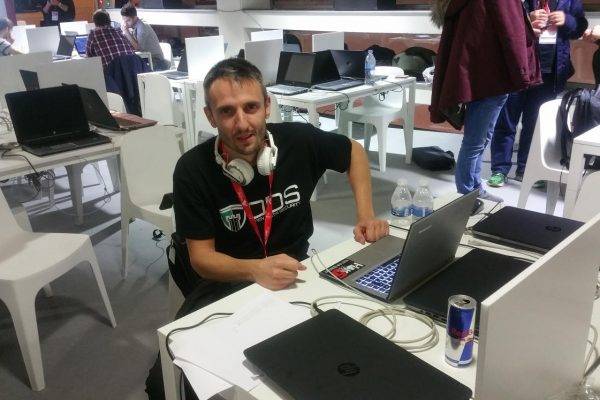 Sergiu Mesesan de ODS en el Cybercamp 2016